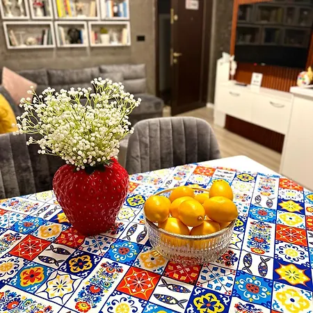 Pogradec Apartment アパート ポグラデツ