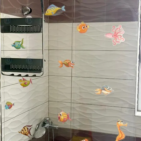 アパート Pogradec Apartment ポグラデツ