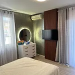 Pogradec Apartment شقة